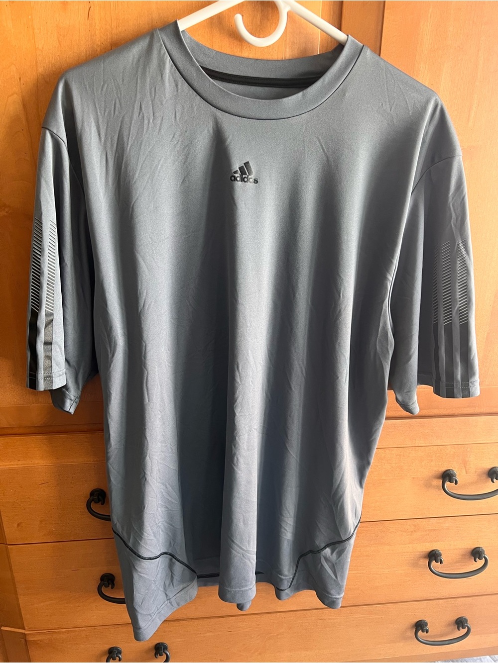 Adidas Men’s Gray Performance Tee Large